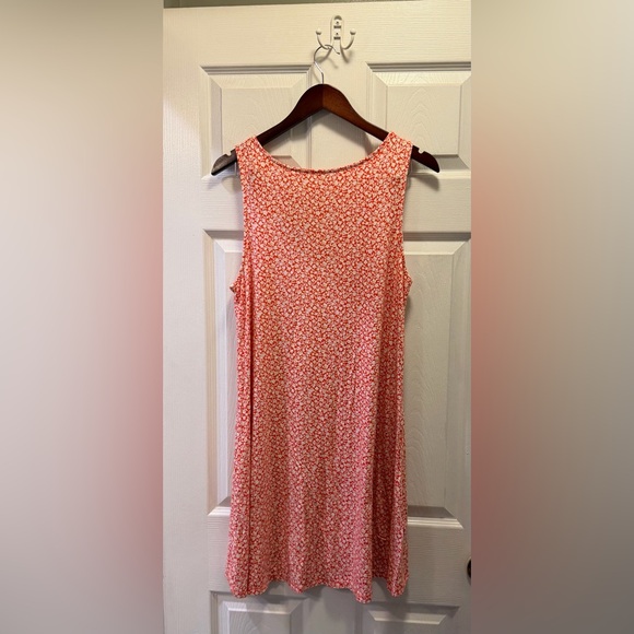 Old Navy Dresses & Skirts - Old Navy Red Patterned Sleeveless Tee Shirt Dress